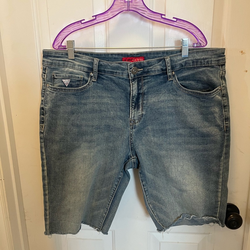 ‼️ALTERED‼️ VGUC Guess Brit Rocker Men’s Jean Shorts - Size W38